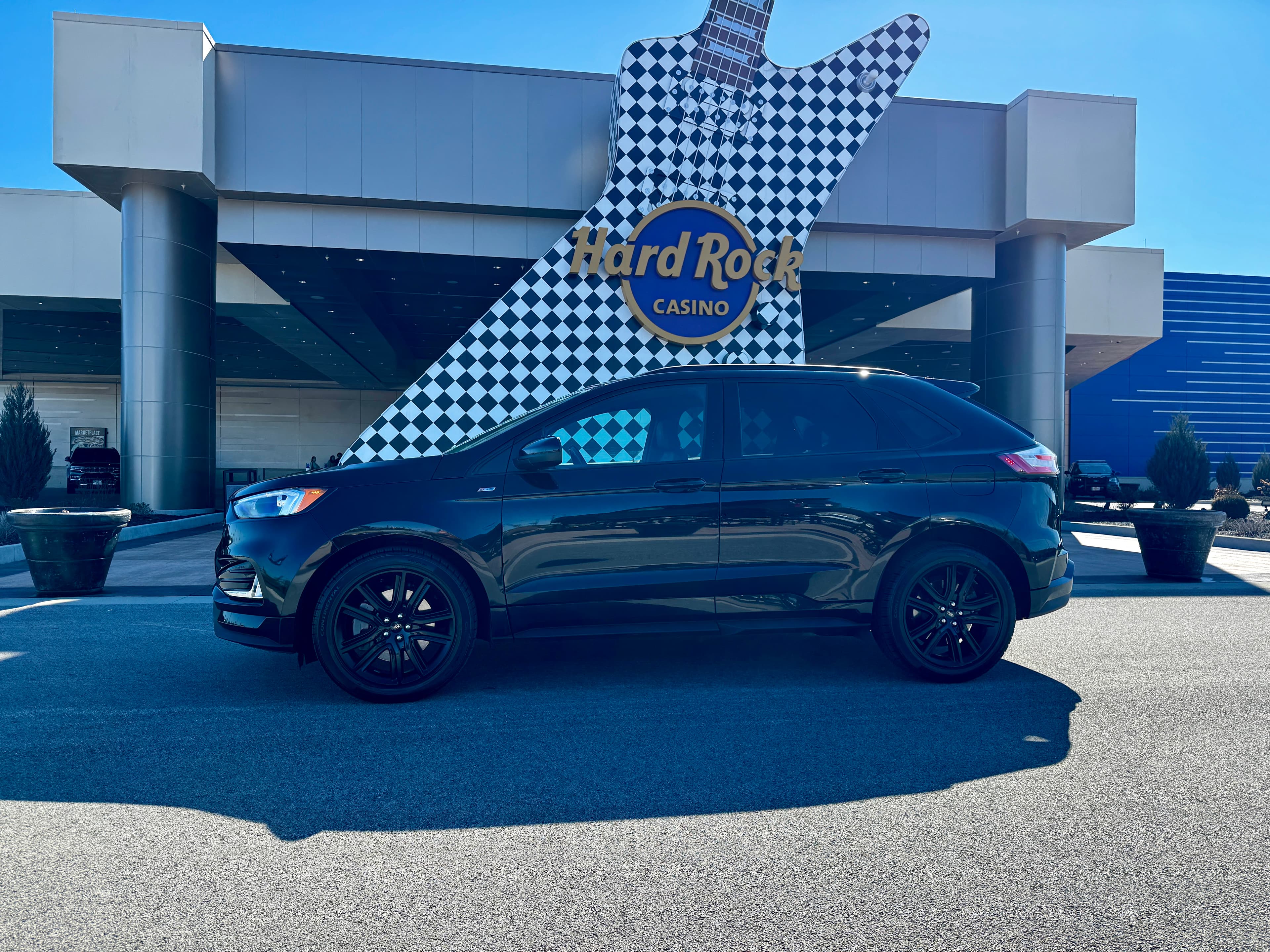 RuxiGO Ford Edge trunk and luggage space